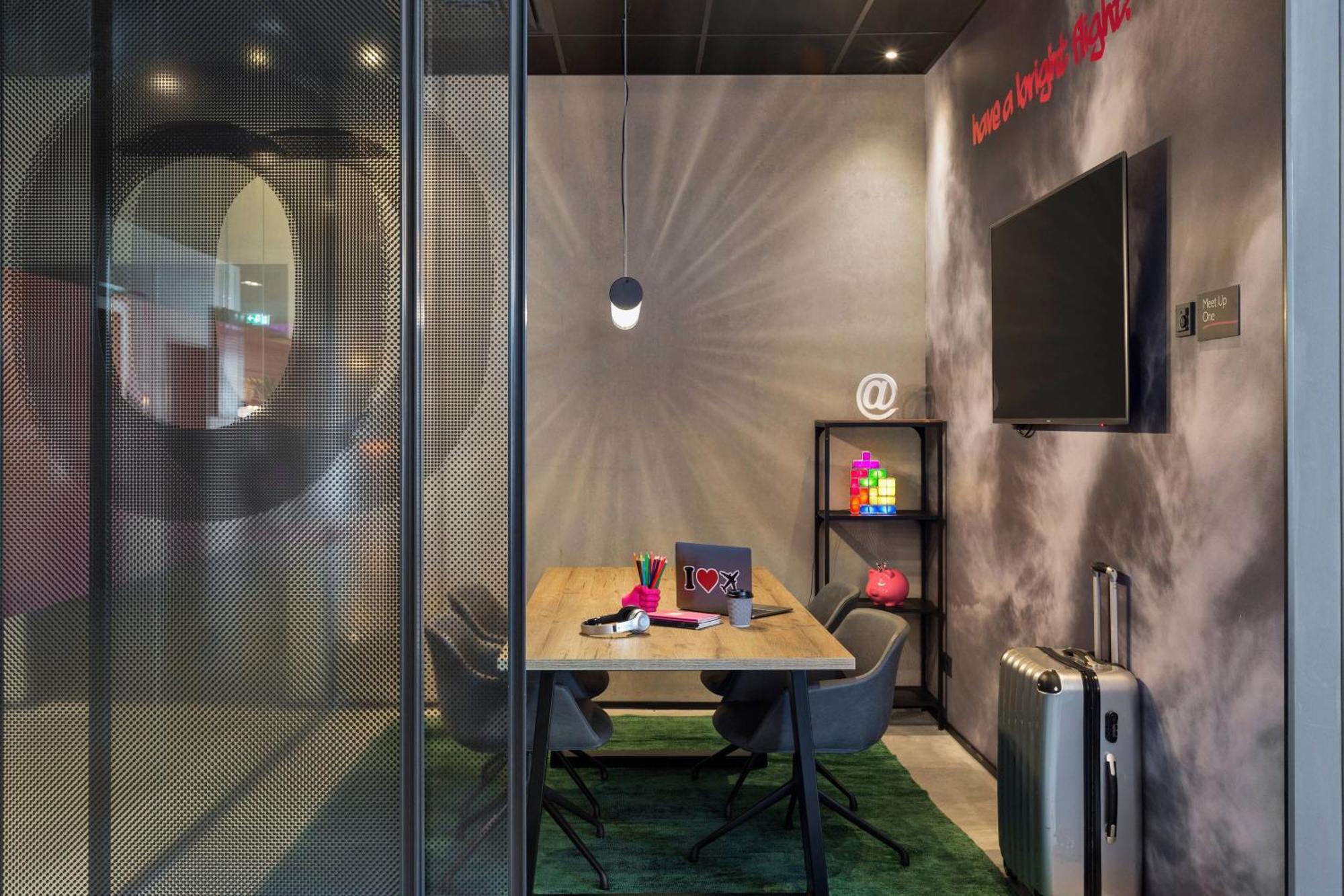 Hotel Moxy Frankfurt Airport Kelsterbach Zewnętrze zdjęcie