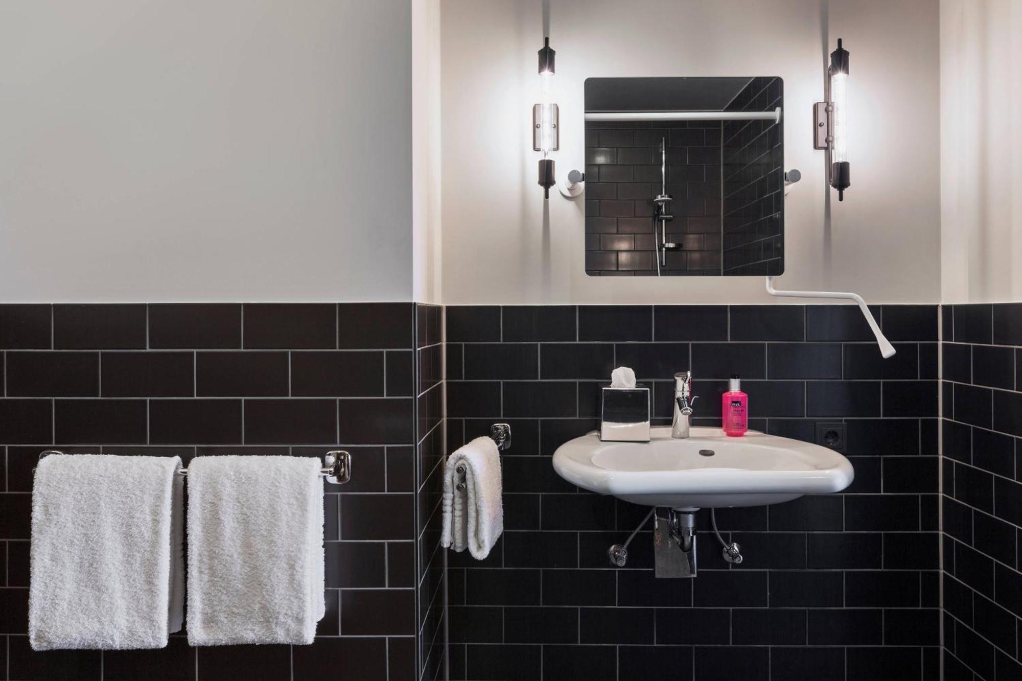 Hotel Moxy Frankfurt Airport Kelsterbach Zewnętrze zdjęcie